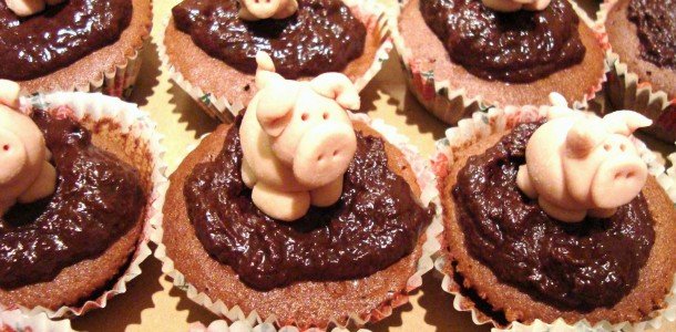 pigs in the mud cupcakes