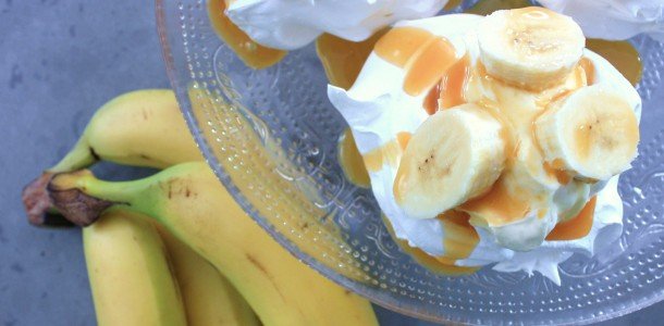 banoffee mini pavlova