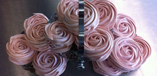 Meringue roses