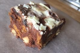 lotus biscuit tiffin